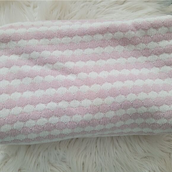 Pink & White Knitted Baby Blanket - Picture 1 of 5